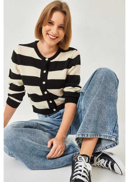 Kadın Çizgili Triko Hırka fiyatları