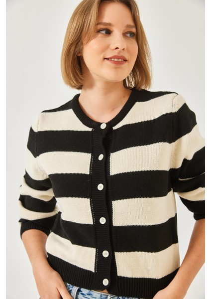 Kadın Çizgili Triko Hırka modelleri