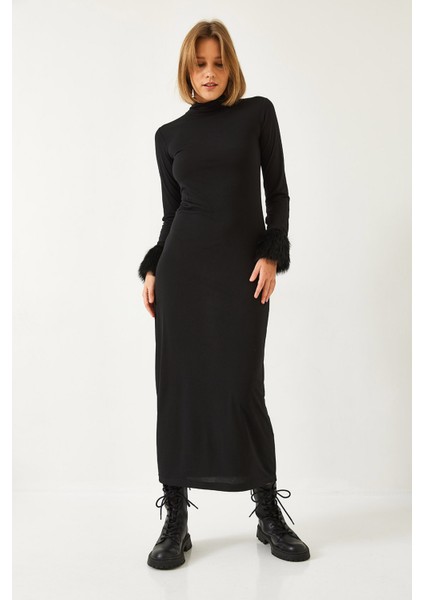 Kadın Kolları Peluş Detay Basic Uzun Elbise fiyatları