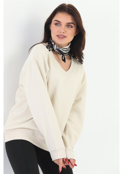 Bej Organik Kadın Sweatshirt Oversize V-Yaka fırsatları
