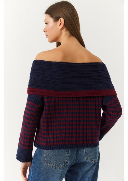 Kadın Degaje Yaka Çizgili Kazak modelleri