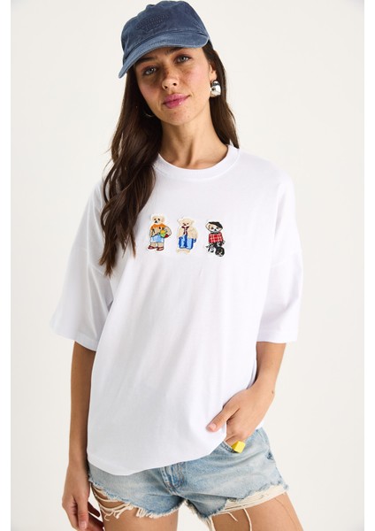 Kadın Teddy Nakışlı Bisiklet Yaka Pamuklu T-Shirt modelleri