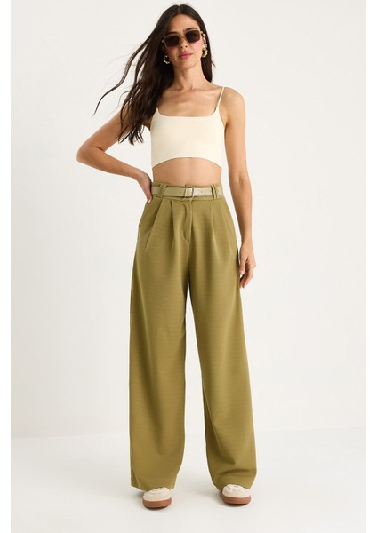 Kadın Çift Pile Detaylı Kemerli Örme Pantolon