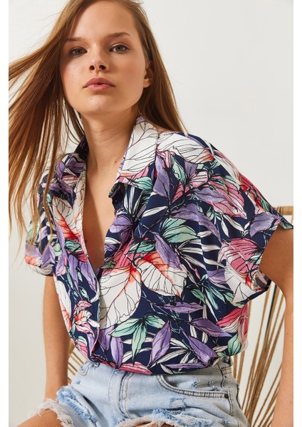Kadın Çiçek Desenli Kısa Kollu Viskon Gömlek fiyatları