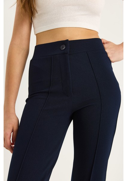 Kadın Çima Detaylı Ispanyol Paça Pantolon fırsatları