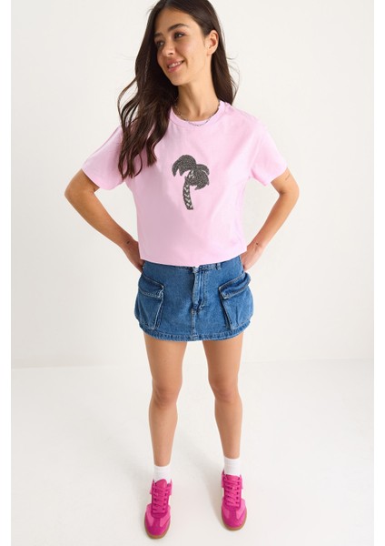 Kadın % Pamuk Bisiklet Yaka Palmiye Taş Aksesuarlı Rahat Kalıp T-Shirt