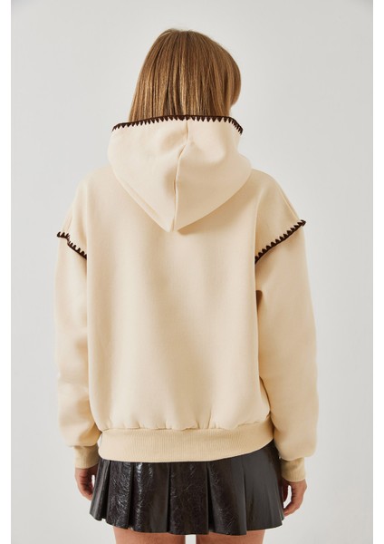 Kadın Kapişonlu Dantel Detaylı Sweatshirt fiyatları