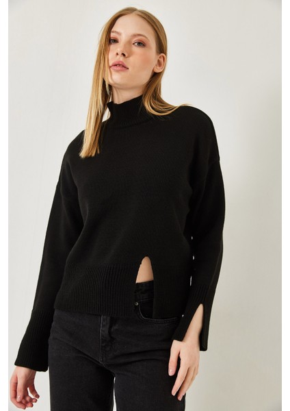 Kadın Balıkçı Yaka Önü Yırtmaçlı Triko Kazak