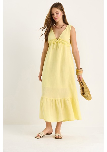 Kadın V Yaka Bağlama Detaylı Astarlı Müslin Elbise modelleri