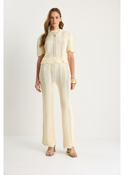 Kadın Ajur Detaylı Dalga Desenli Alt-Üst Triko Takım fiyatları