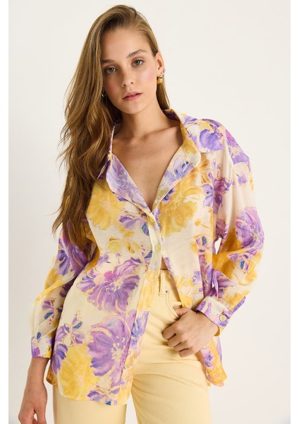 Kadın Çiçek Desenli Dijital Baskılı Oversize Viskon Gömlek fiyatları