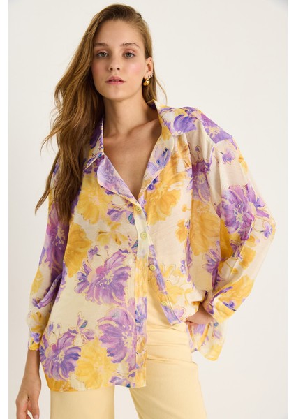Kadın Çiçek Desenli Dijital Baskılı Oversize Viskon Gömlek fırsatları