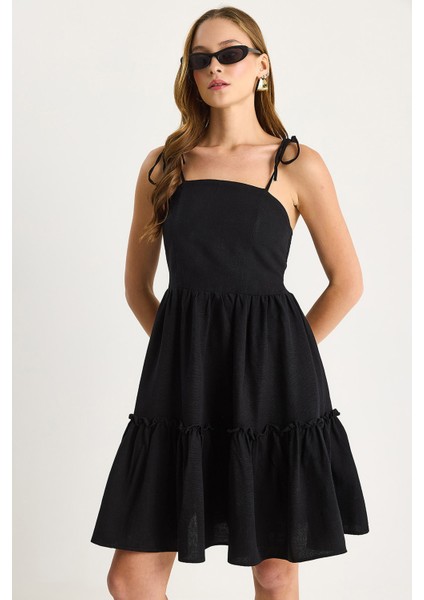 Kadın Sırt Gipe Detaylı Katlı Ince Askılı Pamuklu Keten Elbise