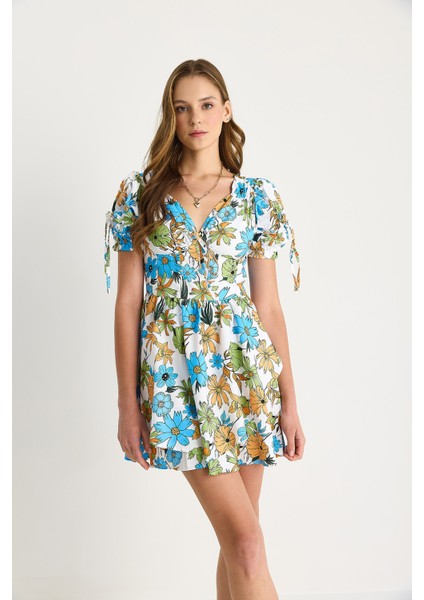 Kadın Çiçek Desenli Fiyonk Detaylı Mini Elbise modelleri