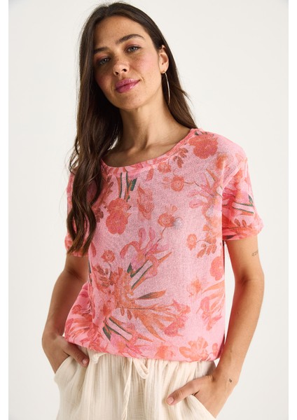 Kadın Bisiklet Yaka Desenli Dijital Baskılı Regular Yazlık Örme T-Shirt modelleri