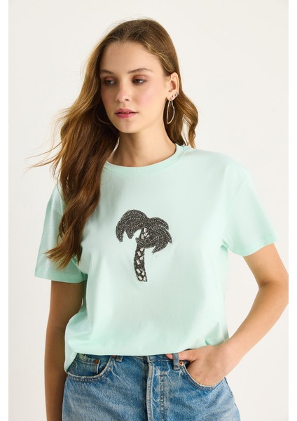 Kadın % Pamuk Bisiklet Yaka Palmiye Taş Aksesuarlı Rahat Kalıp T-Shirt modelleri