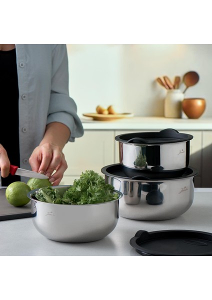 Globe 3'lü Paslanmaz Çelik Midi Saklama ve Karıştırma Kabı Seti – Sızdırmaz Siyah Kapaklı, Mutfak Düzeni ve Gıda Saklama İçin fiyatları