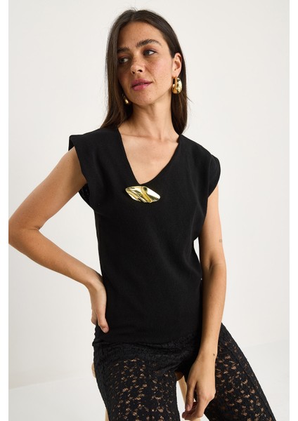 Kadın Aksesuar Detaylı Düşük Omuz Triko Bluz fiyatları