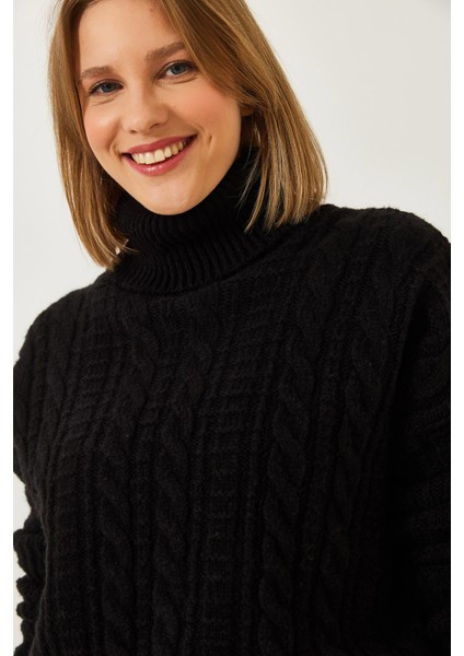 Kadın Balıkçı Yaka Desenli Triko Kazak