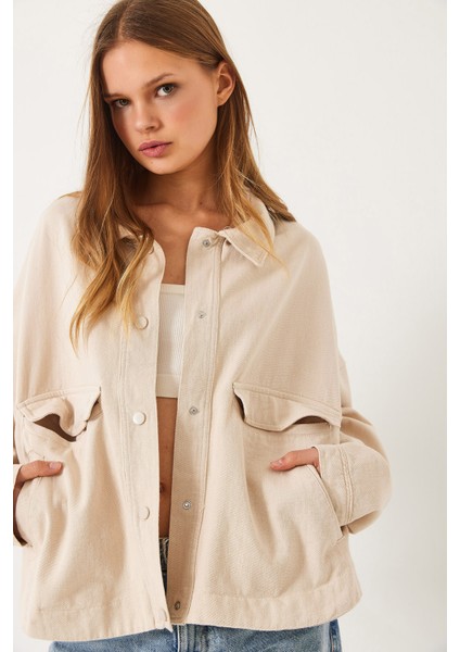 Kadın Dört Cepli Çıtçıt Kapamalı Gabardin Mevsimlik Ceket fiyatları