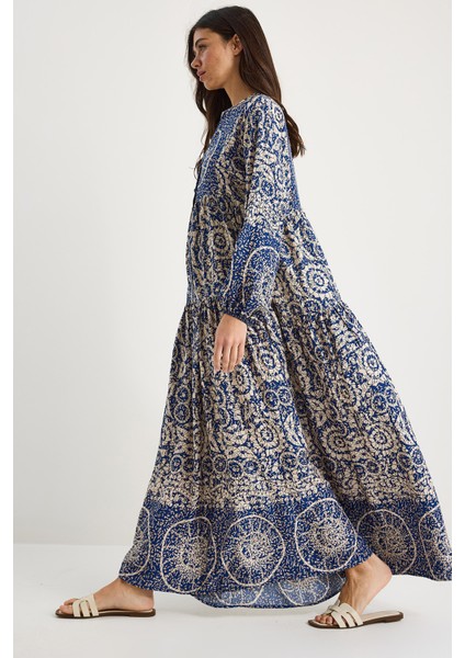 Kadın V Yaka Desenli Düğme Detaylı Maxi Viskon Elbise