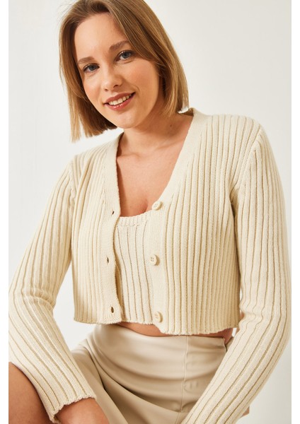 Kadın Atletli Crop Hırkalı Ikili Takım modelleri