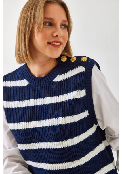 Kadın Gömlek Kol Detaylı Triko Süveter