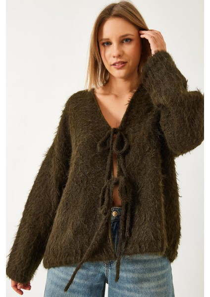 Kadın Tüylü Bağlamalı Hırka