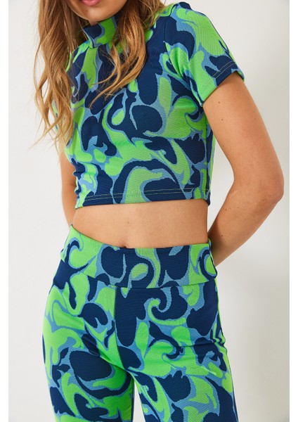 Kadın Yarım Balıkçı Yaka Kısa Kollu Crop Beli Lastikli Pantolonlu Alt-Üst Takım indirimleri
