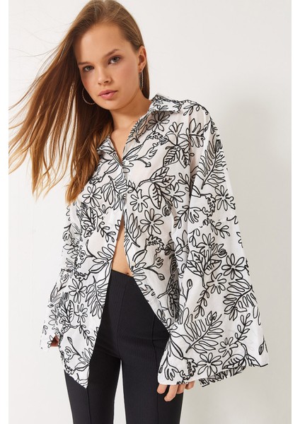 Kadın Nakışlı Büyük Manşetli Oversize Gömlek