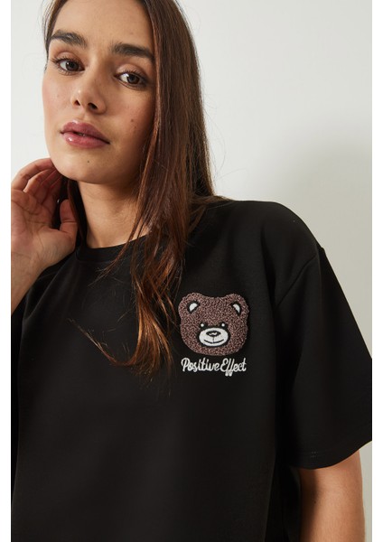 Kadın Teddy Nakışlı Penye Crop T-Shirt modelleri