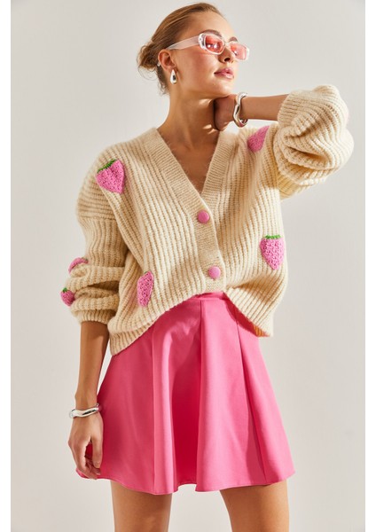 Kadın Çilekli Düğmeli Triko Hırka modelleri