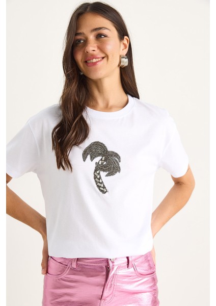 Kadın % Pamuk Bisiklet Yaka Palmiye Taş Aksesuarlı Rahat Kalıp T-Shirt