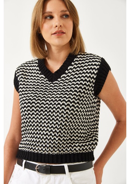 Kadın Çizgili Triko Süveter
