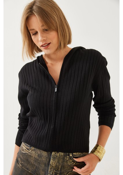 Kadın Kapüşonlu Fermuarlı Uzun Kollu Triko Hırka