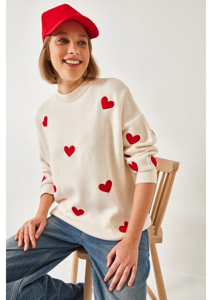 Kadın Kalp Nakışlı Uzun Triko Kazak fiyatları