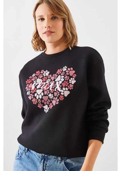 Kadın Üç Iplik Şardonlu Yuvarlak Yaka Pati Baskılı Sweatshirt Mbhs indirimleri