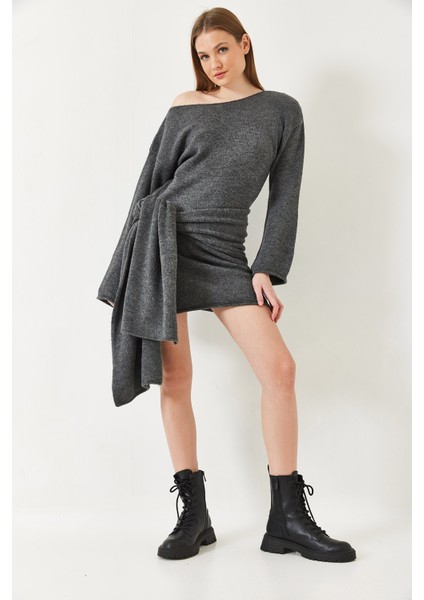 Kadın Kayık Yaka Kuşaklı Mini Elbise Te