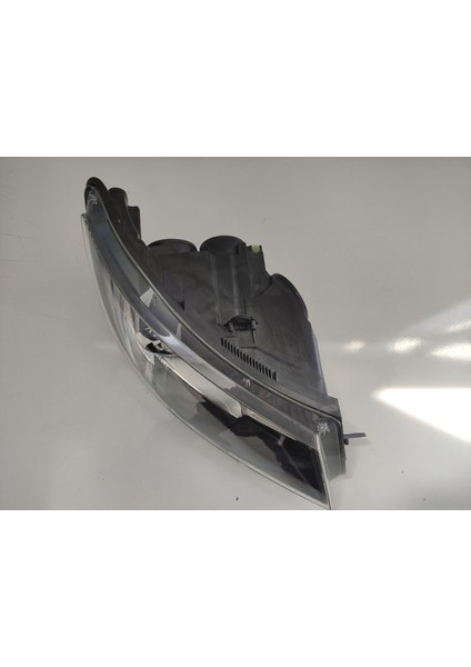 Orjinal Skoda Far Sağ 3T1941016F Superb Iıı 2014&GT; Mercekli-Motorlu-Gündüz Led'li indirimleri