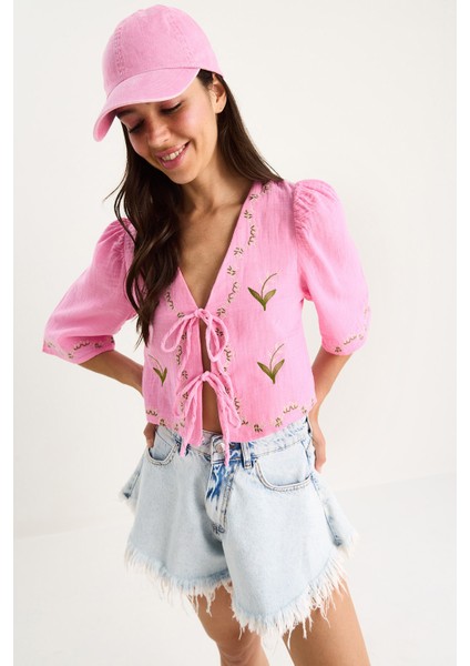 Kadın Çiçek Işlemeli Müslin Bluz modelleri