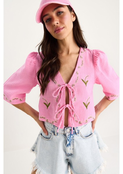 Kadın Çiçek Işlemeli Müslin Bluz indirimleri