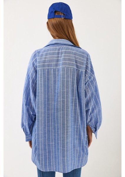 Kadın Ince Çizgili Oversize Gömlek fırsatları