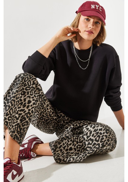 Kadın Bisiklet Yaka Şardonlu Basic Sweatshirt