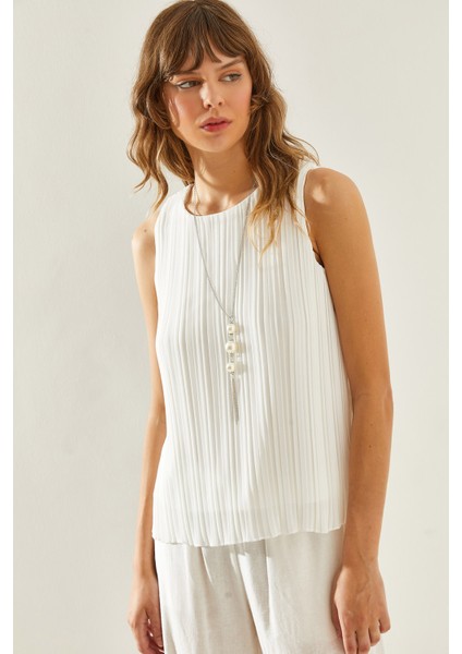 Kadın Piliseli Metal Kolye Aksesuarlı Astarlı Kalın Askılı Bluz fiyatları