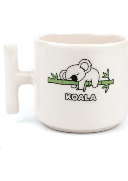 Beyaz Tasarım T-Shirt ile Şıklığınızı Tamamlayın