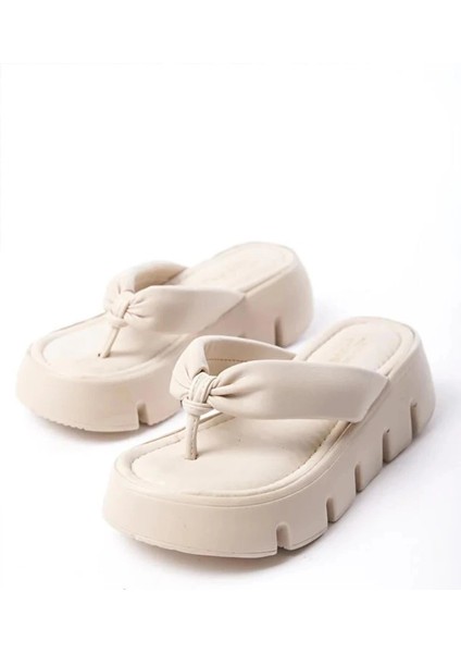 Kadın Tokyo Krem Kalın Tabanlı Parmak Arası Terlik fırsatları