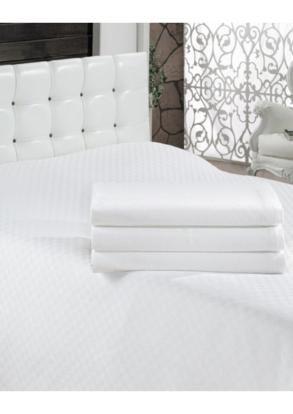 Yumuşak ve Konforlu, %100 Pamuk Çift Kişilik Beyaz Desenli Pike 200X230 cm fiyatları
