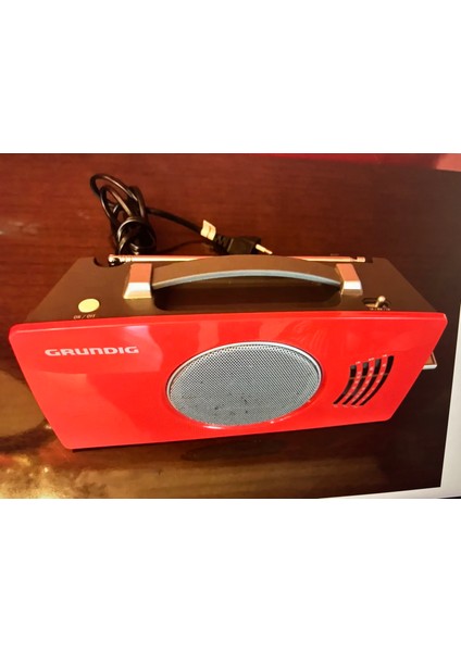 1980’S Grundig RP4900 Kırmızı Radyo - Çalışır Durumda