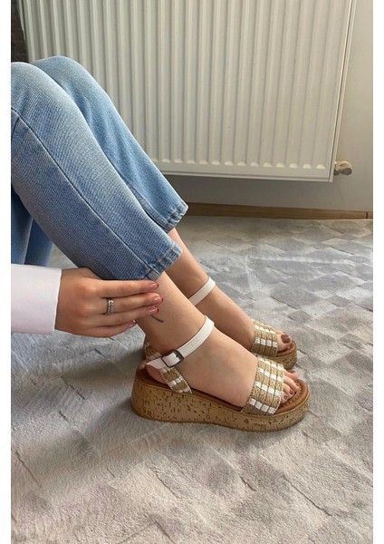 Kadın Eftal Beyaz Hasır Detay Kalın Mantar Taban Ortopedik Sandalet K-230 fırsatları