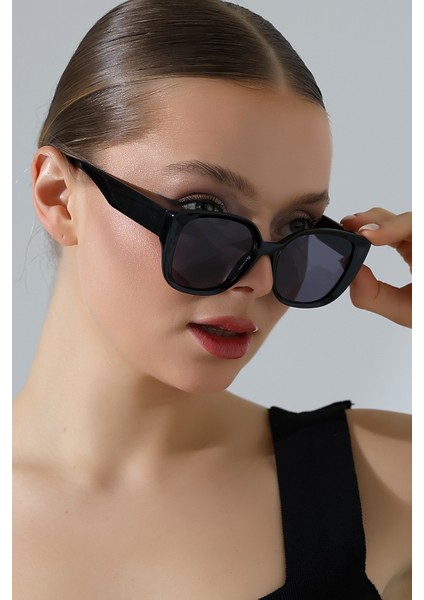 Kadın Kare Siyah UV400 Güneş Gözlüğü 23021 C2 modelleri